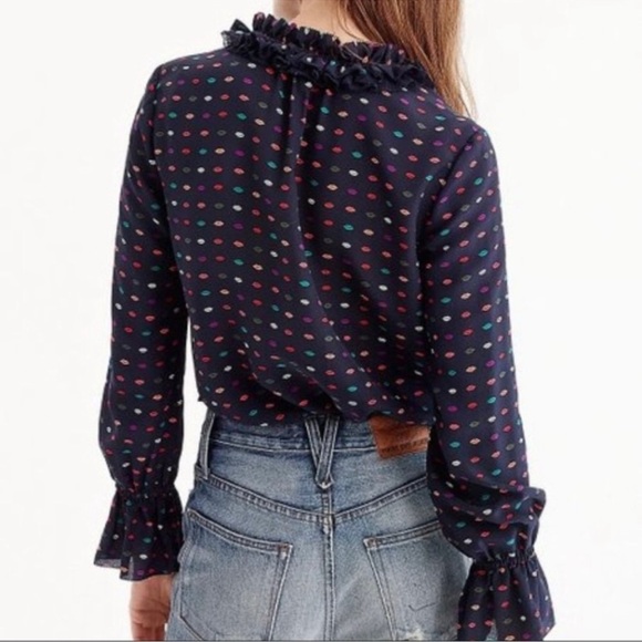 J.Crew Women’s Navy Silk Ruffle Blouse Lips kisses Print preppy Long Sleeve US 6 - Picture 2 of 10